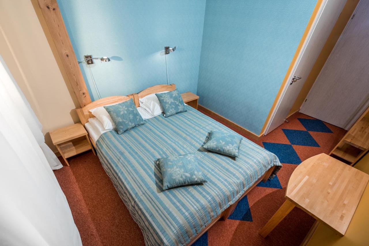 Abzali Hotel And Restaurant With Self Check-In Ādaži Eksteriør bilde