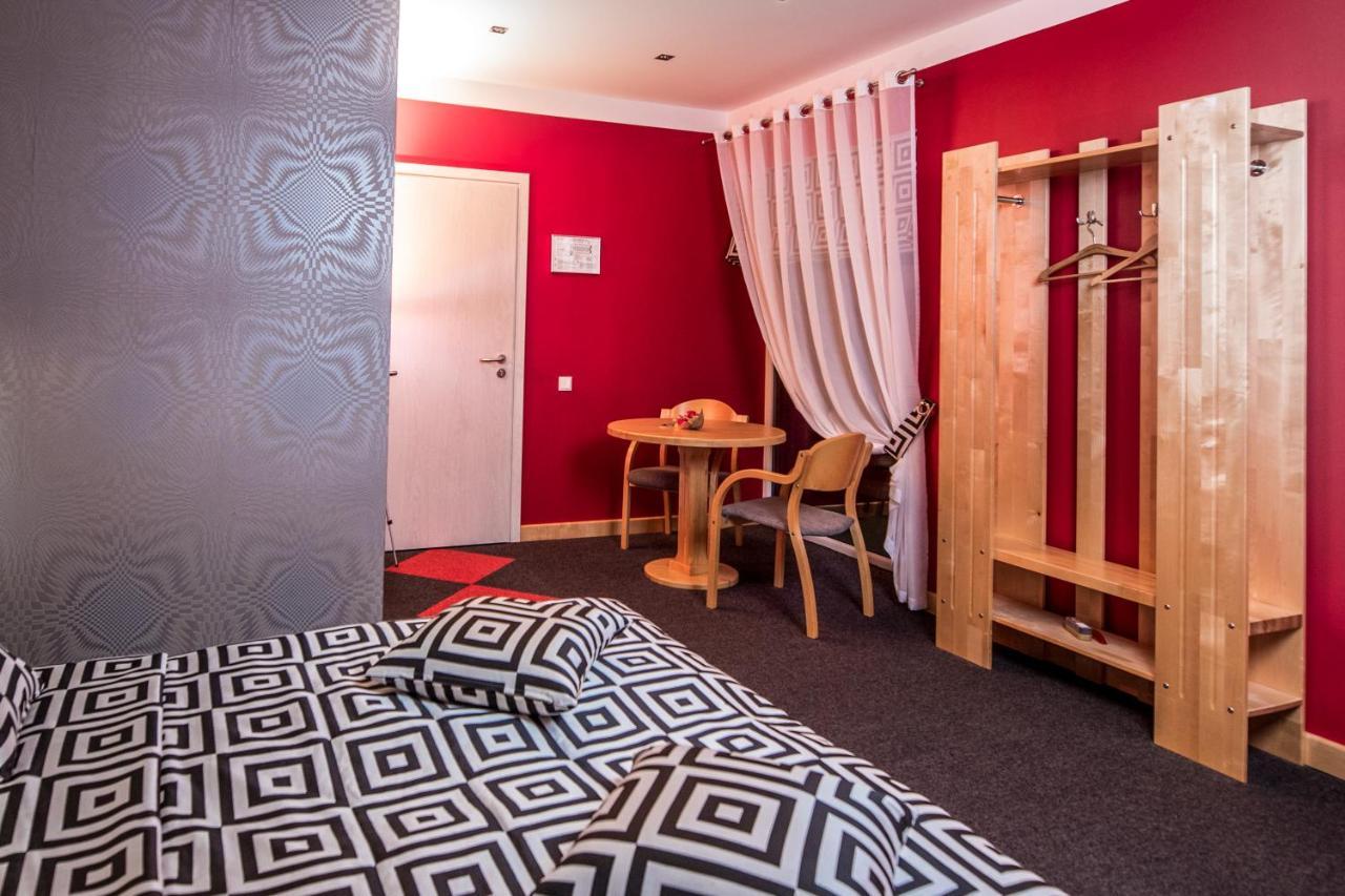 Abzali Hotel And Restaurant With Self Check-In Ādaži Eksteriør bilde
