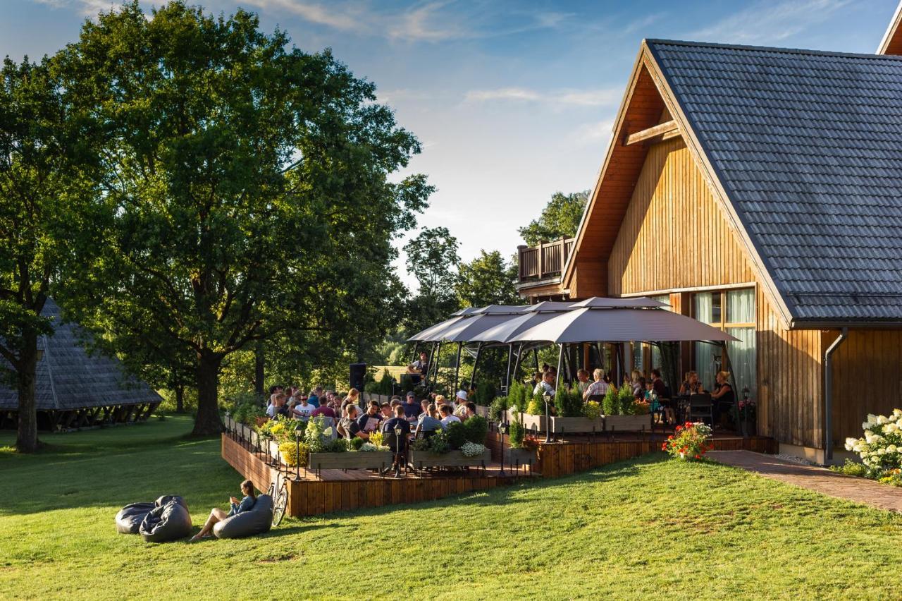 Abzali Hotel And Restaurant With Self Check-In Ādaži Eksteriør bilde