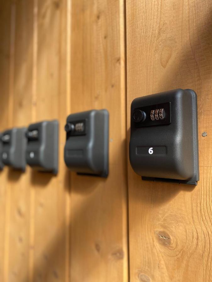Abzali Hotel And Restaurant With Self Check-In Ādaži Eksteriør bilde