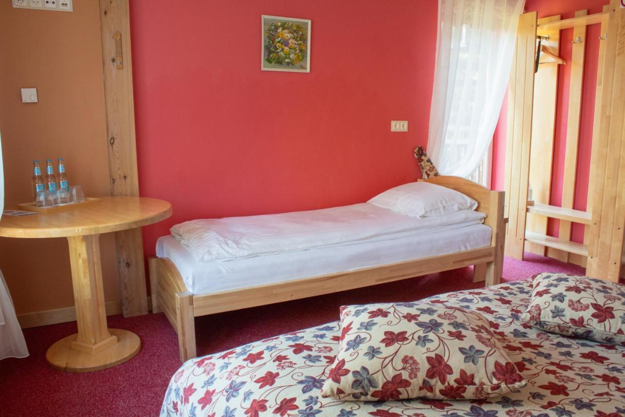 Abzali Hotel And Restaurant With Self Check-In Ādaži Eksteriør bilde