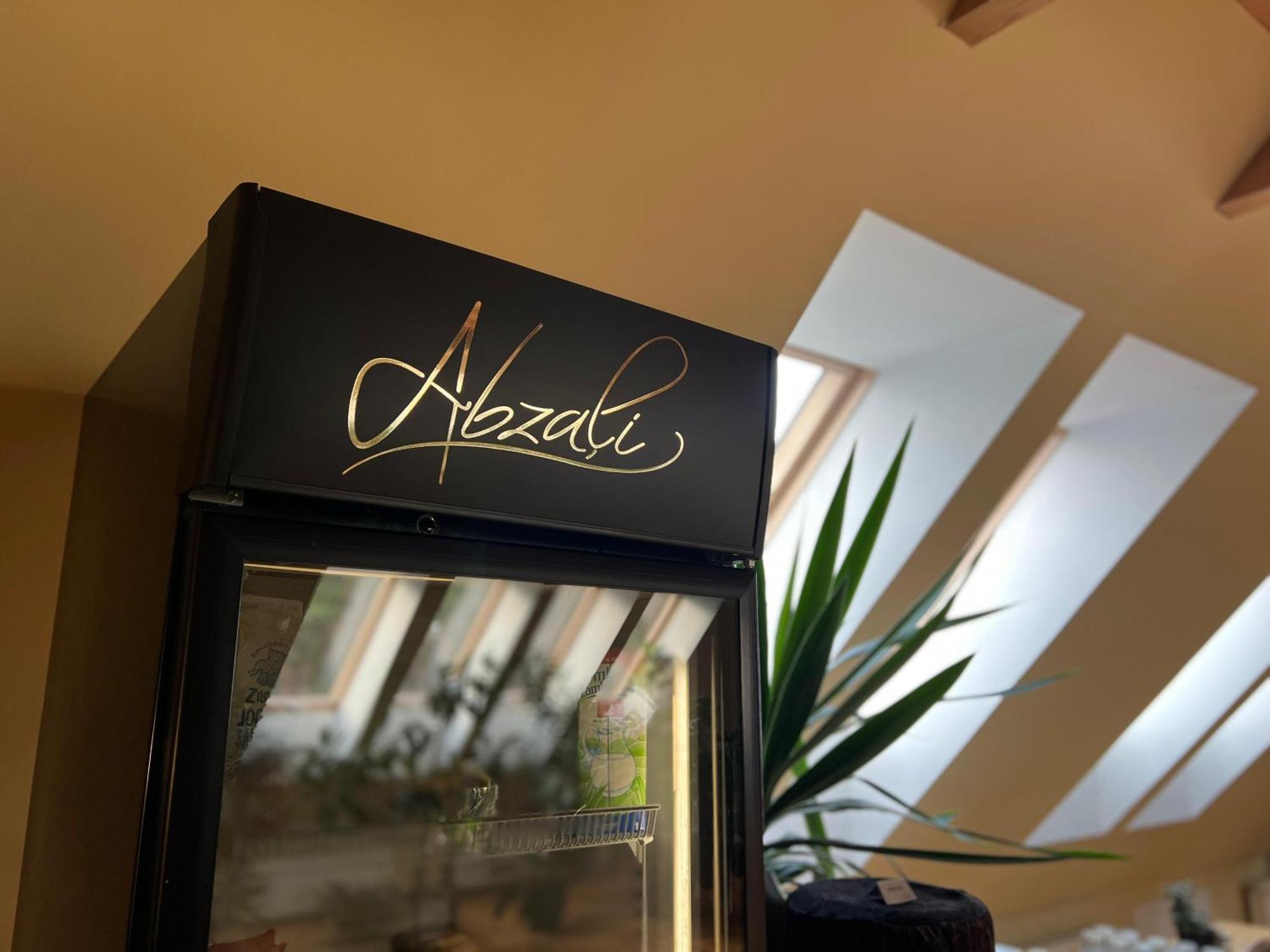 Abzali Hotel And Restaurant With Self Check-In Ādaži Eksteriør bilde
